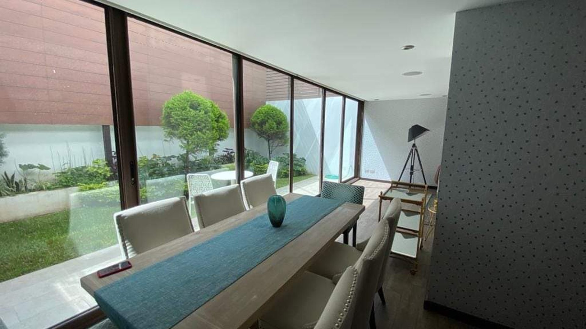 Venta de apartamento amueblado y equipado Edificio Urbana en zona 10 