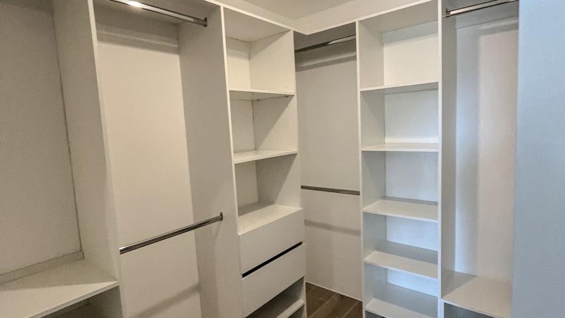 Apartamento en Venta Zona 14 | 2 Habitaciones | 2 Parqueos - Miniatura 6