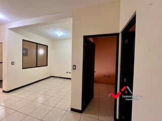 CASA EN RENTA, SAN CRISTOBAL ZONA 8 DE MIXCO COLONIA PINARES - 5