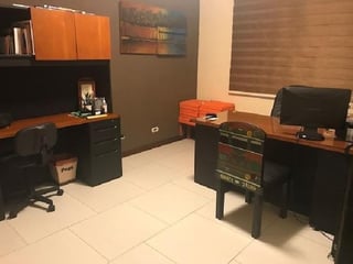 Casa en venta o renta en Colinas de Castel Guatemala - Image 4