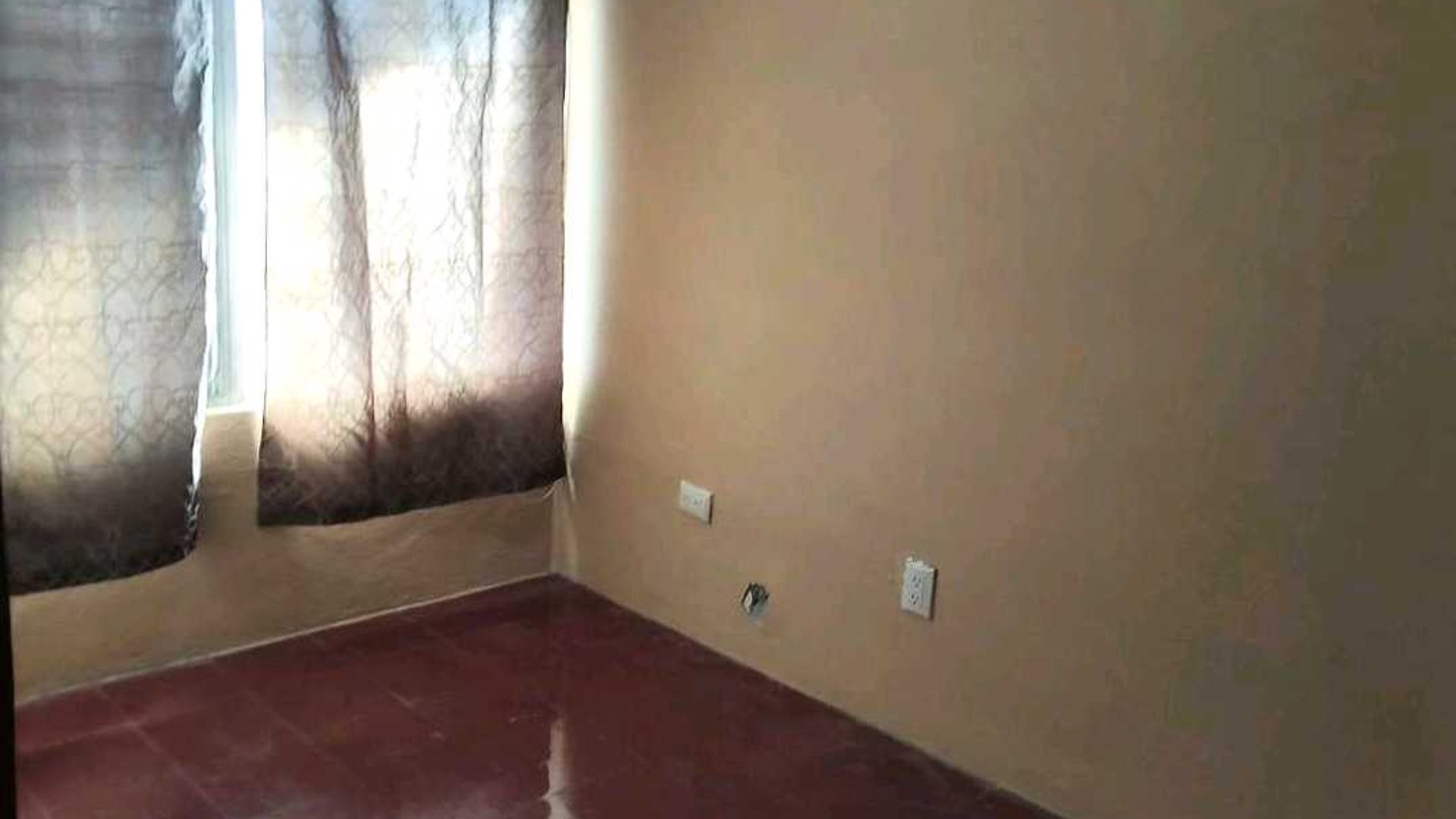 CASA EN VENTA????Jardines de Tikal 3, Zona 7 - Miniatura 5