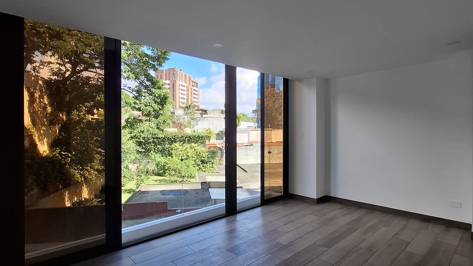 Apartamento Estudio en venta en zona 15 Vista Hermosa 1 - Image 1