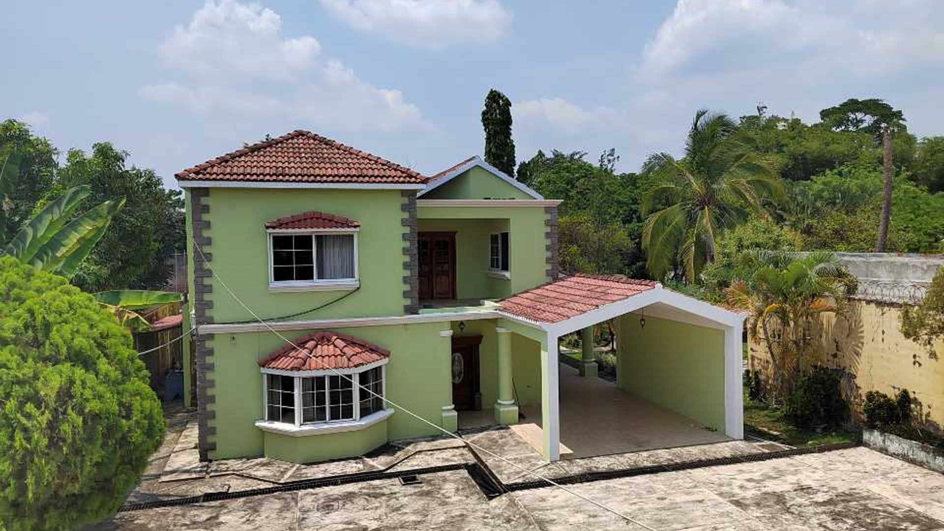 Mazatenango vendo casa espectacular - Image 1