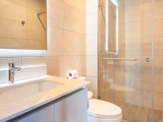 Apartamento en venta amueblado de 3 habitaciones en zona 10 Ref-5461 - 5