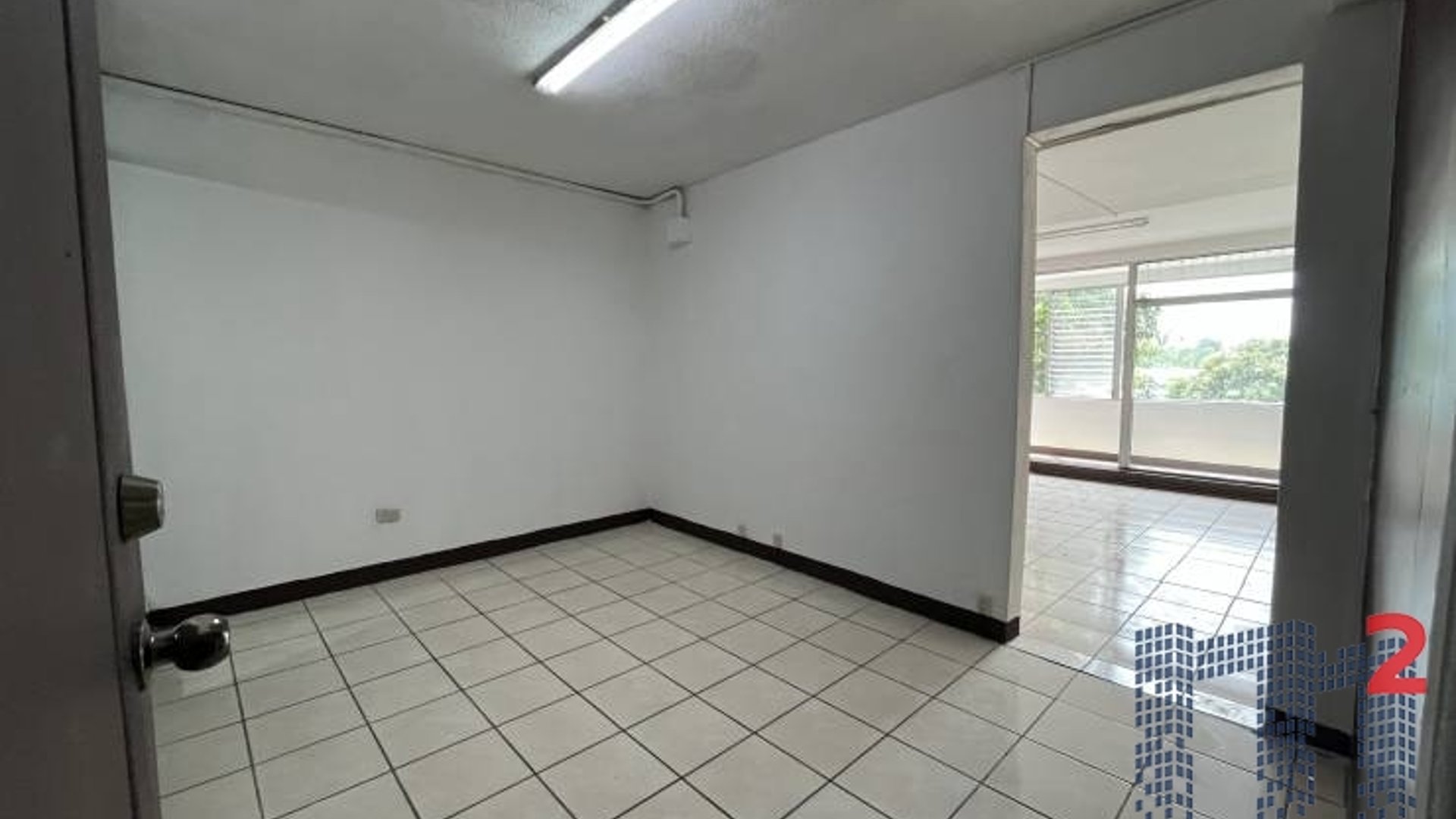 Oficina en Renta, Zona 10 (R10382) - Miniatura 2