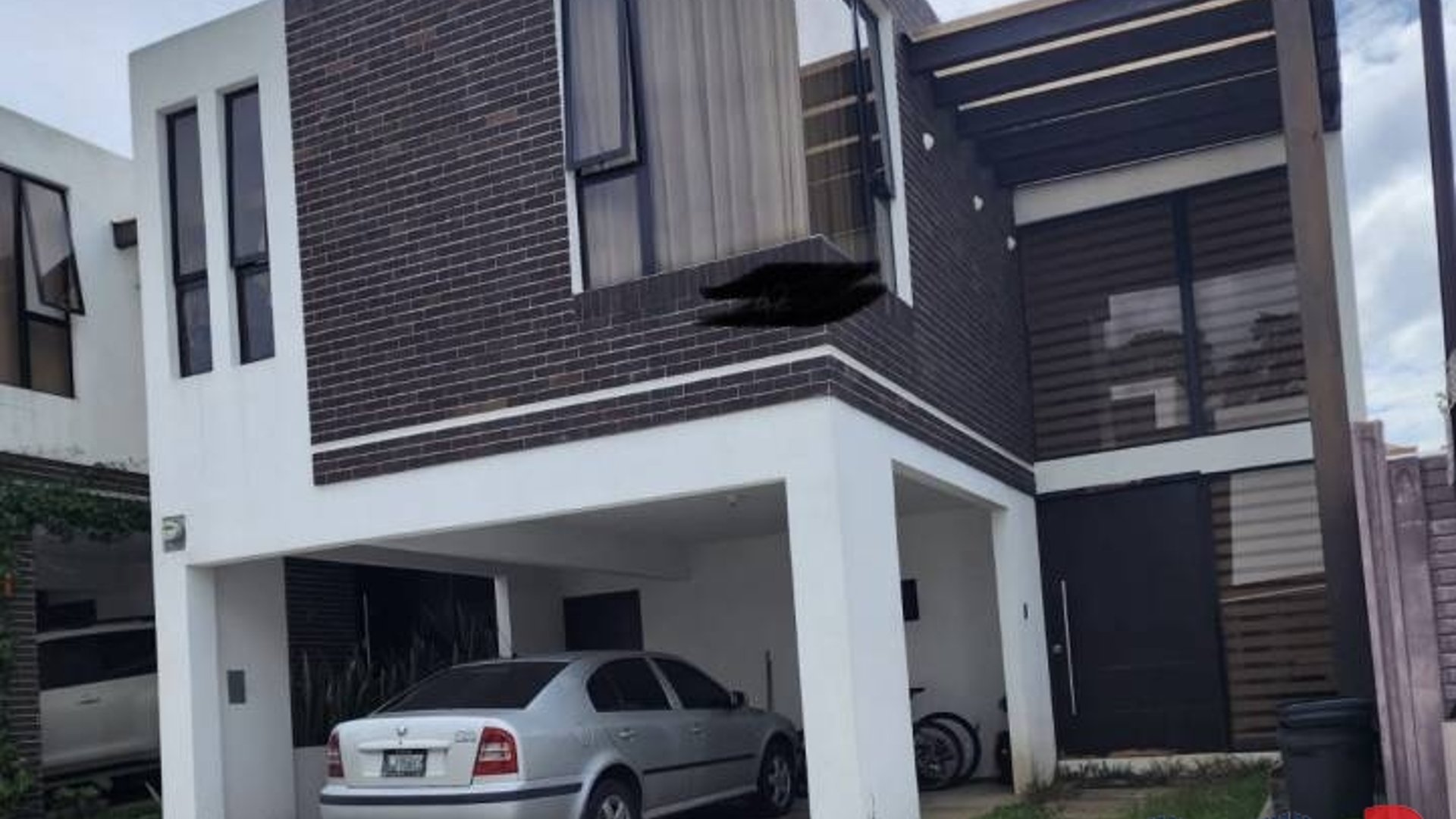 Casa en Venta, Zona 16 (V10127)