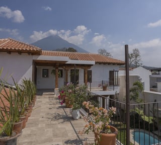 HERMOSA CASA EN VENTA EN ANTIGUA GUATEMALA