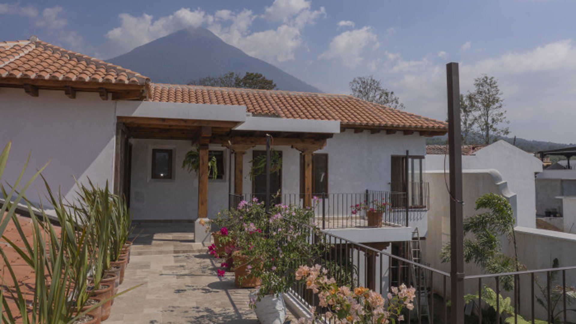 HERMOSA CASA EN VENTA EN ANTIGUA GUATEMALA