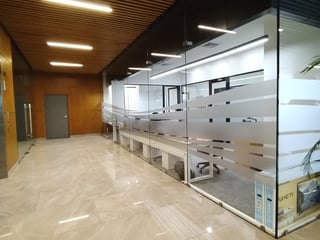 Local Comercial en zona 9 sobre la Reforma - 3