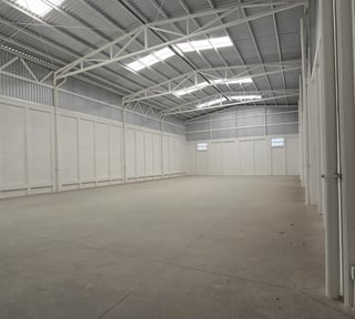 Alquilo Bodega en Campestre Comercial en  Caes KM 23 Fraijanes
