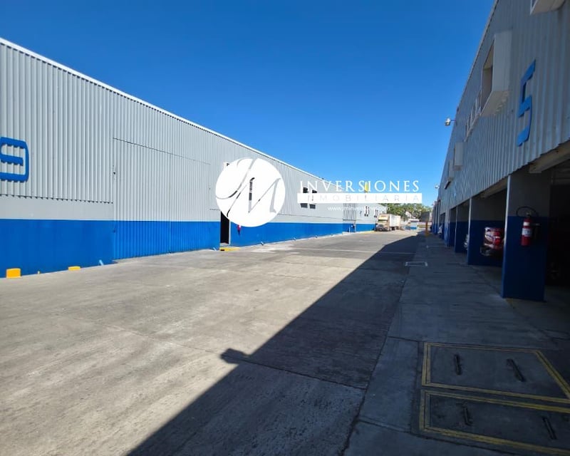 Bodega en renta en zona 17