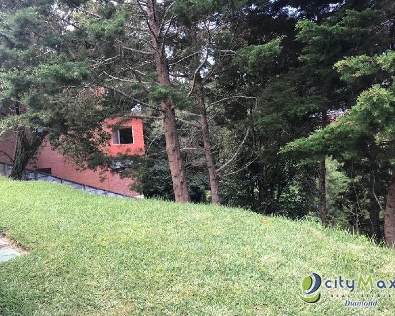 VENTA TERRENO EN BOSQUES DE LAS LUCES