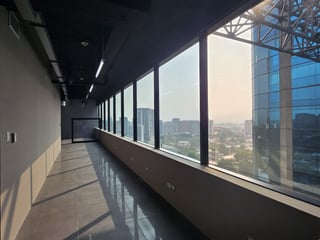 Venta o Alquiler de Oficina en Europlaza zona 14 - Image 23