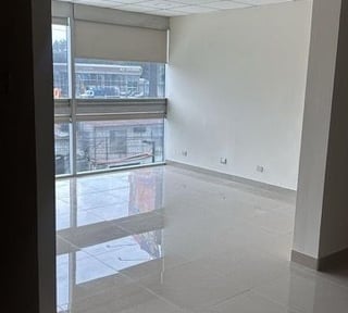 SCENA / Oficina en Venta CAES