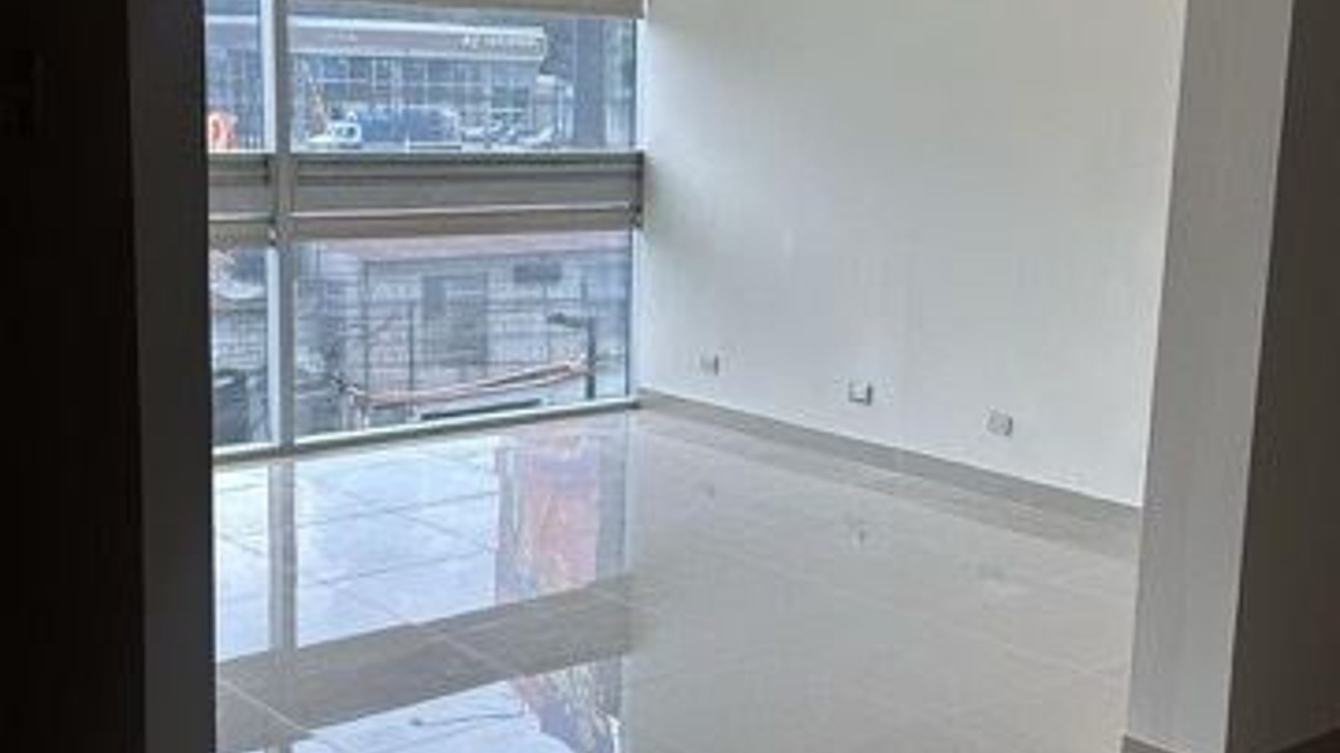 SCENA / Oficina en Venta CAES