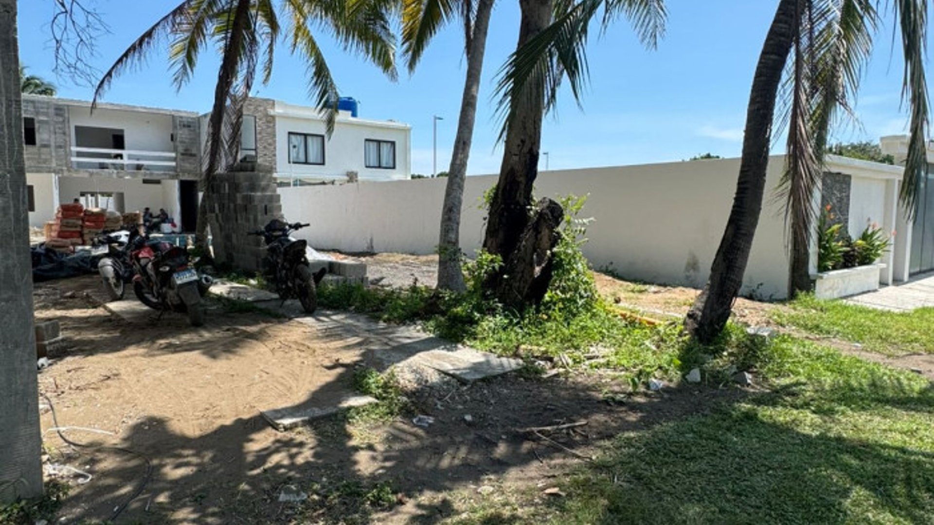 Venta de terreno en Premium el Gariton Monterrico - Miniatura 3