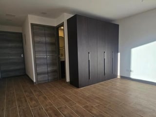 📍 APARTAMENTO EN RENTA – 1 HAB | EDIFICIO KINTEA | ZONA 15 VHII - 5