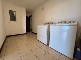 Alquiler amplio apartamento 3 Dormitorios | Villa Mayor Zona 14 - 5