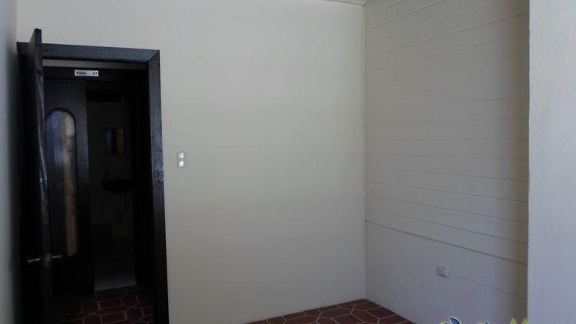 Espacio de 11mts² en Centro de Negocios en Zona 1
