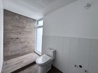 Casa Nueva en Venta Zona 16 Hacienda Real - Image 22