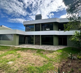 LOMAS DE SAN RAFAEL KM. 8 CASA EN ALQUILER