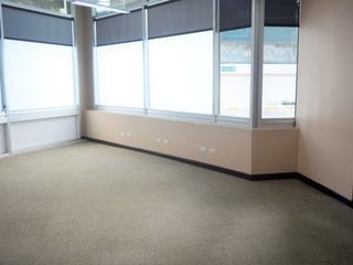 VENTA O ALQUILER DE LOCAL EDIFICIO AVANTE ZONA 15 - 2