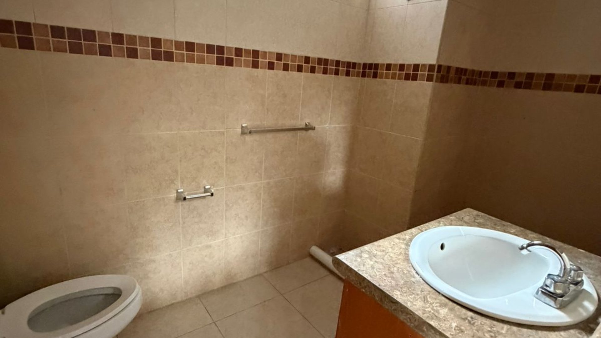 Apartamentos amueblados en renta zona 16 – La Montaña - Miniatura 11