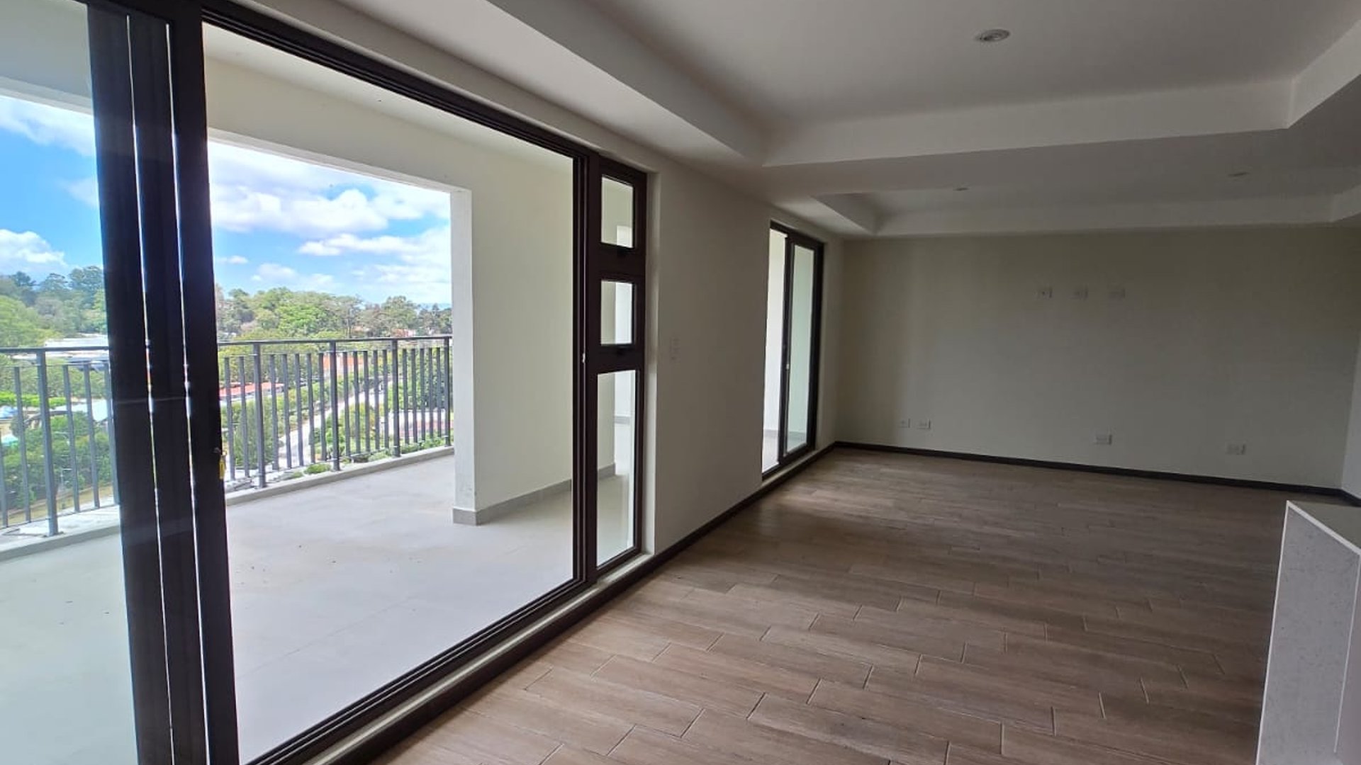 Penthouse en alquiler en zona 16, San Isidro 2021