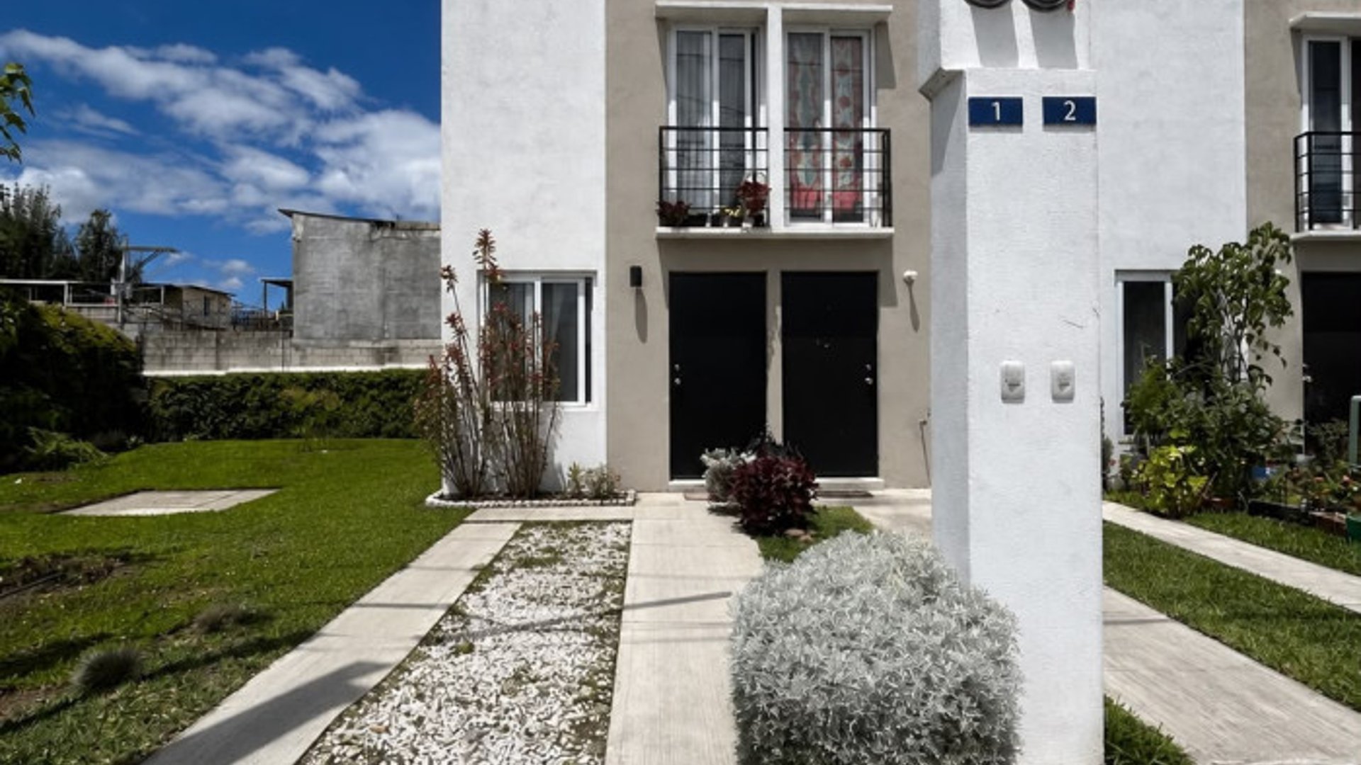 Casa en renta tipo Town House semi amueblada