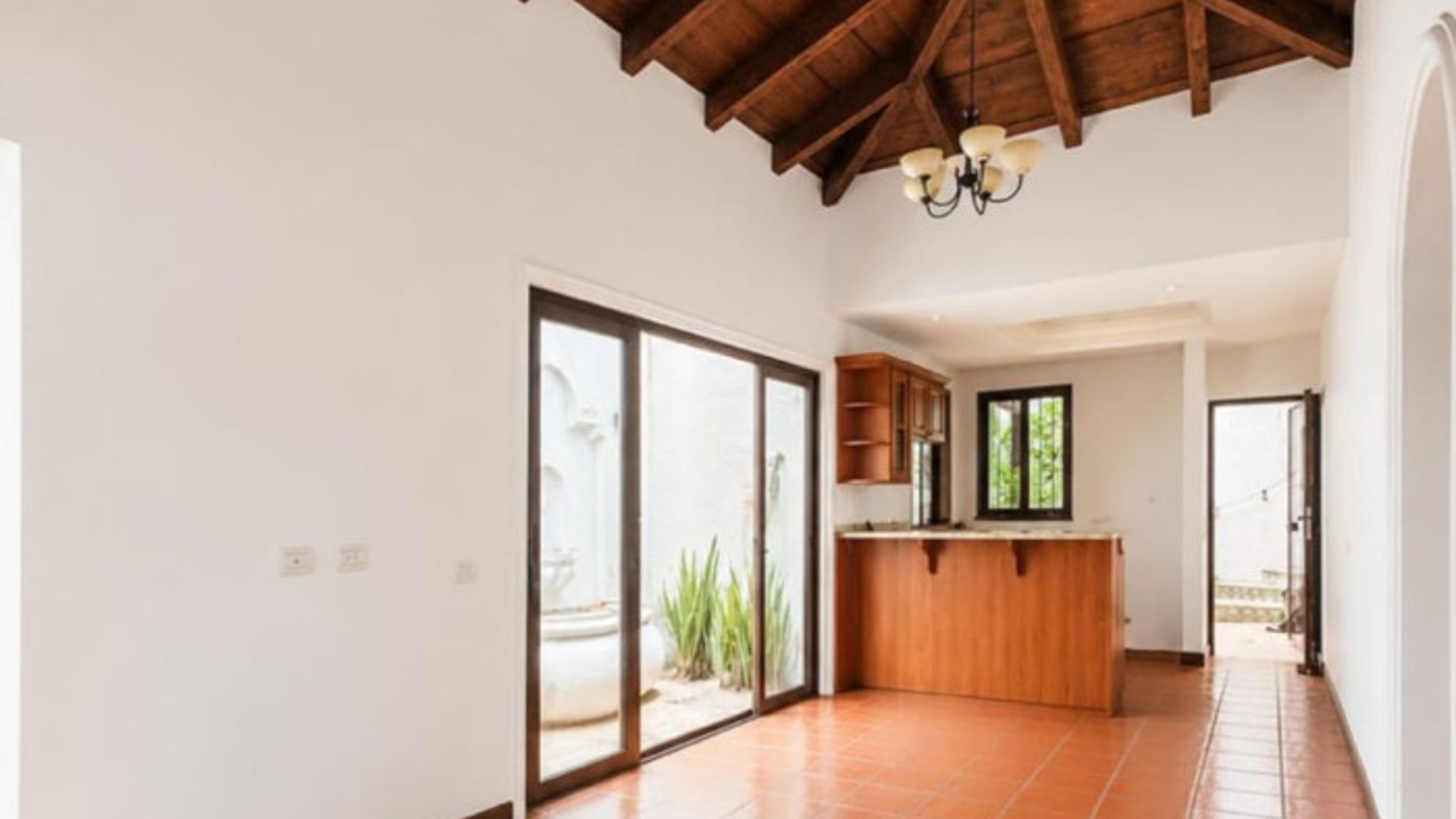 CASA EN RENTA AMUEBLADA | SAN MIGUEL ESCOBAR - Miniatura 9