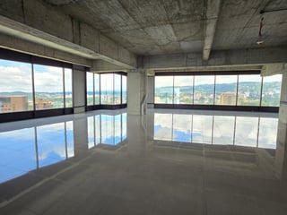 En venta Pent House Oficinas en Zona 10 Diagonal 6 - 3