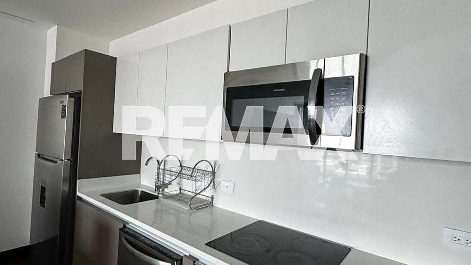 Apartamento Renta | Zona 10 | Vasanta - Miniatura 4