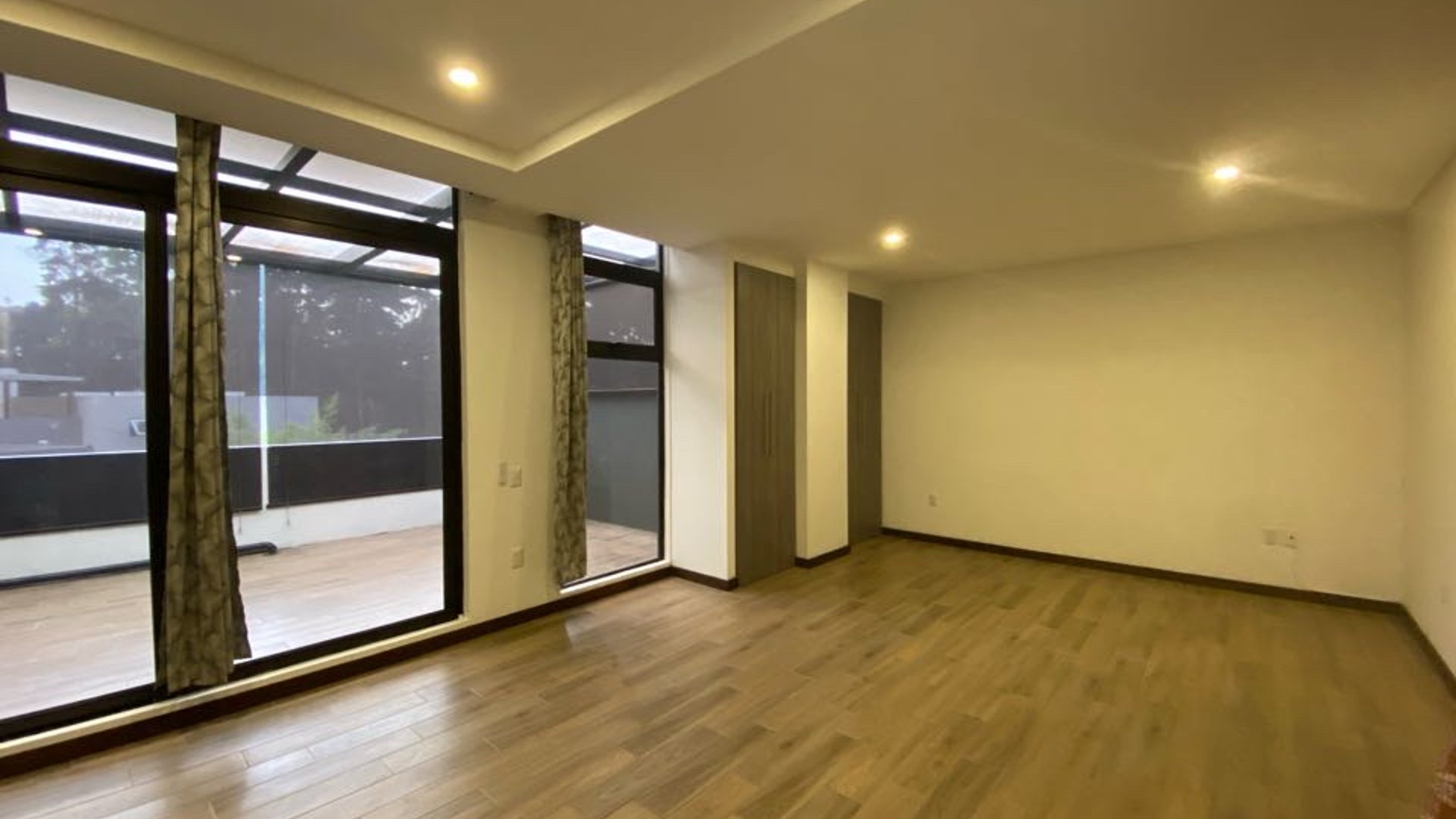 Apartamento tipo estudio con amplia terraza en venta O2 km 14.1 caes