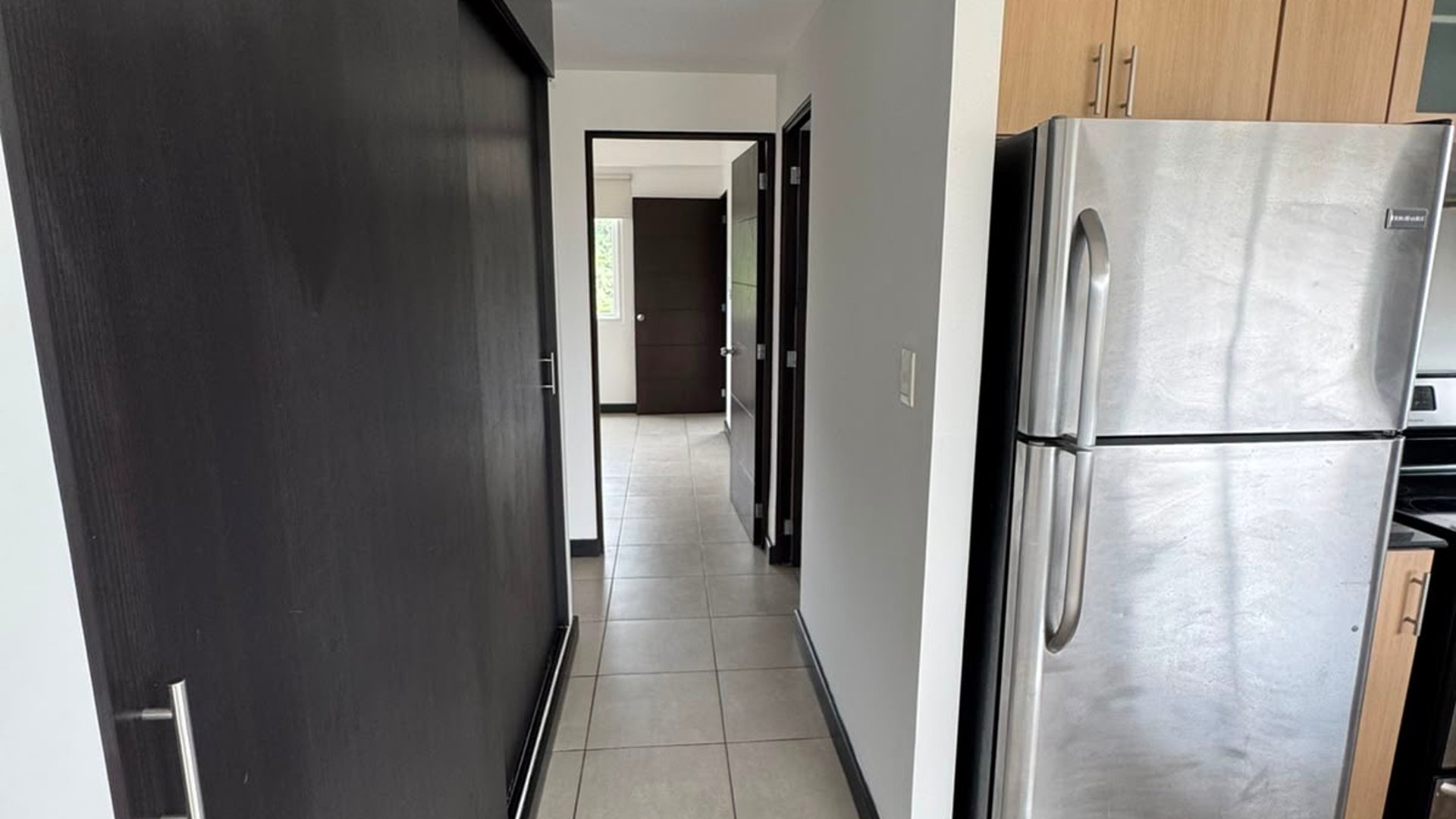 Rento apartamento en Edificio Hexa Cañada 16, Zona 16 - Miniatura 9