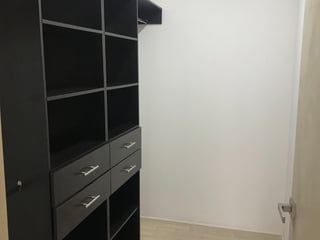 Apartamento en Edificio Veinti4 zona 10 2 Habitaciones nivel alto - 4