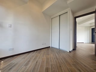 RENTA Apartamento Zona 4 Edificio Séptimo - 3