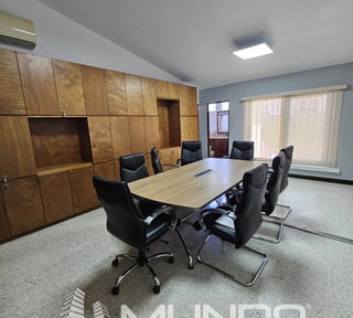 CASA PARA OFICINAS EN RENTA ZONA 14, CERCA DE LA CAÑADA