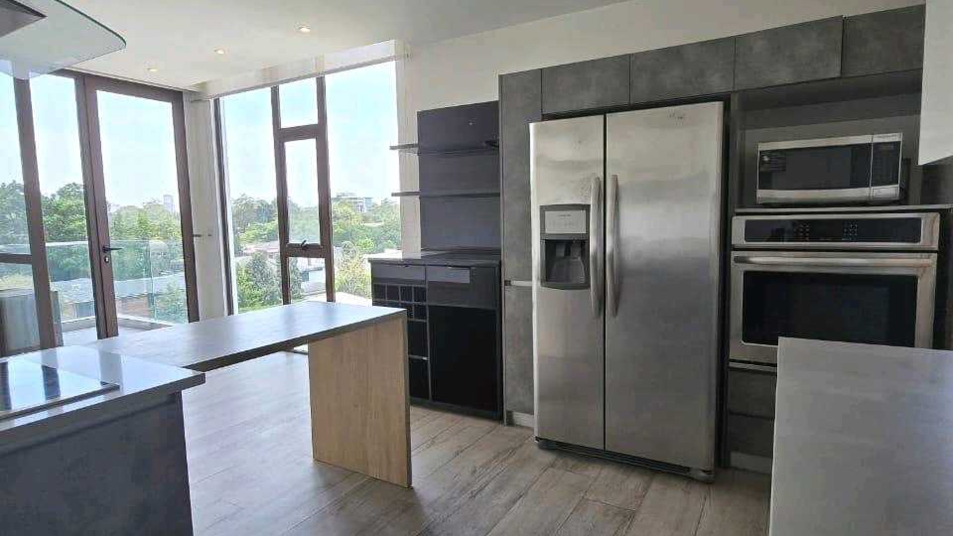 APARTAMENTO EN ALQUILER ???? Edificio Nordic, Zona 16 - Miniatura 4