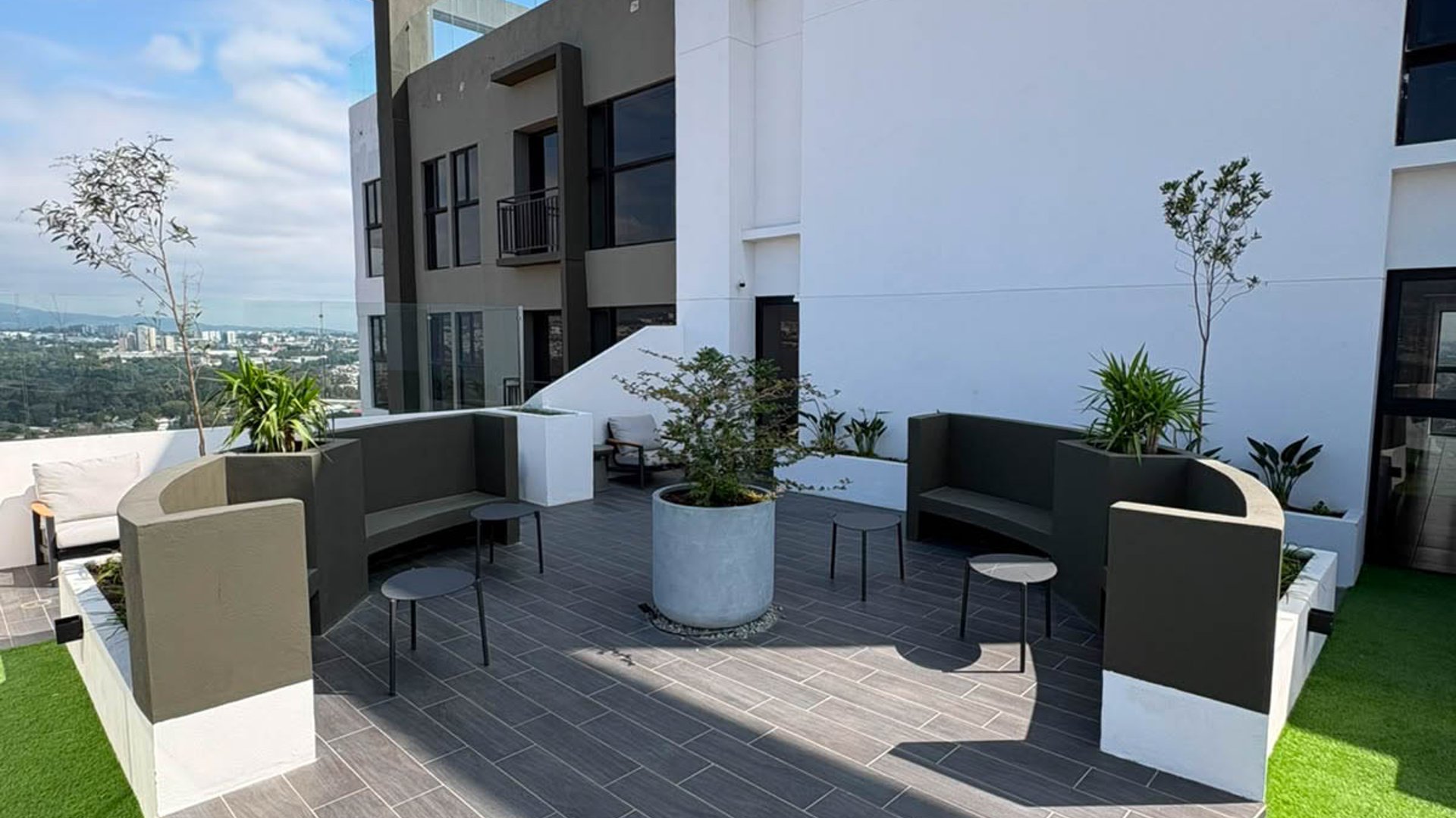 APARTAMENTO EN RENTA EN ZONA 11 MARISCAL - Miniatura 15