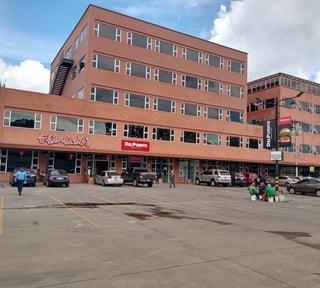 Edificio en renta en Plaza Canada Zona 12