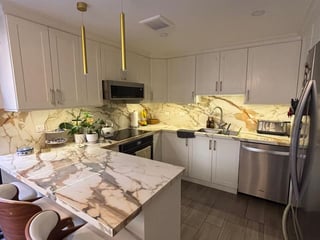 Apartamento con terraza en venta de 3 habitaciones en Z10 Ref-5503 - 3