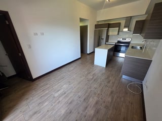 Apartamento en renta de 1 habitacion en zona 10 ref-6090 - 2