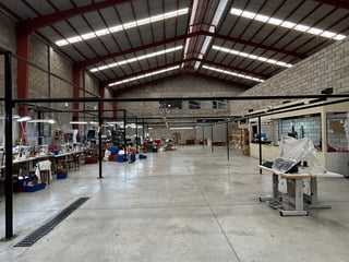 Ofibodega en venta en San Cristóbal zona 8 de Mixco sect. A5 ,3 niveles - 3