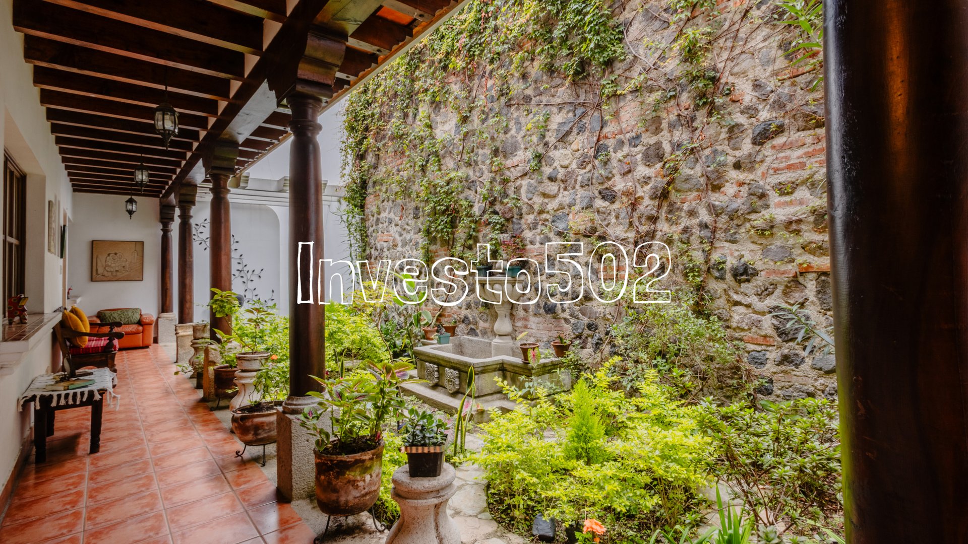 Amplía Casa en Antigua Guatemala, Condominio Las Gravileas - Miniatura 7