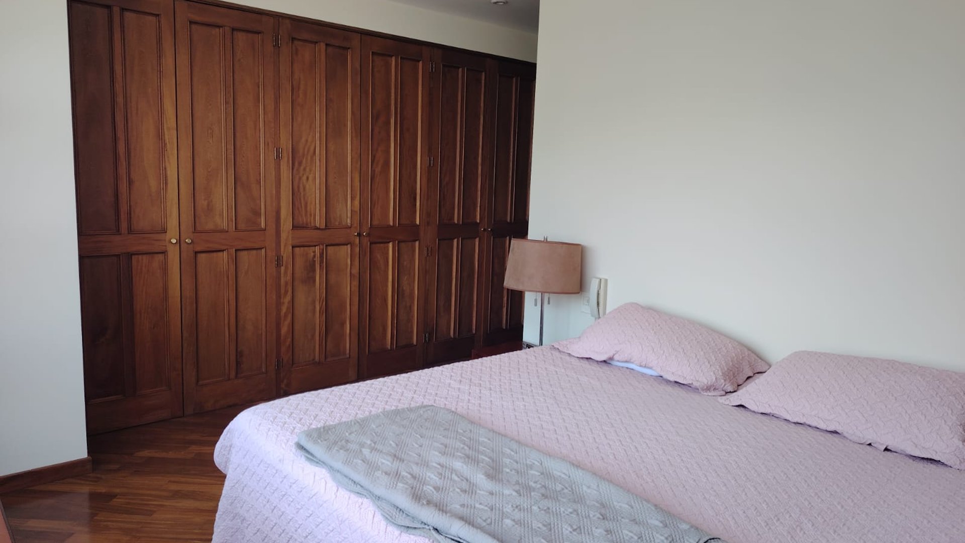 Apartamento semi amueblado en Renta en Zona 14 Las Américas - Miniatura 2