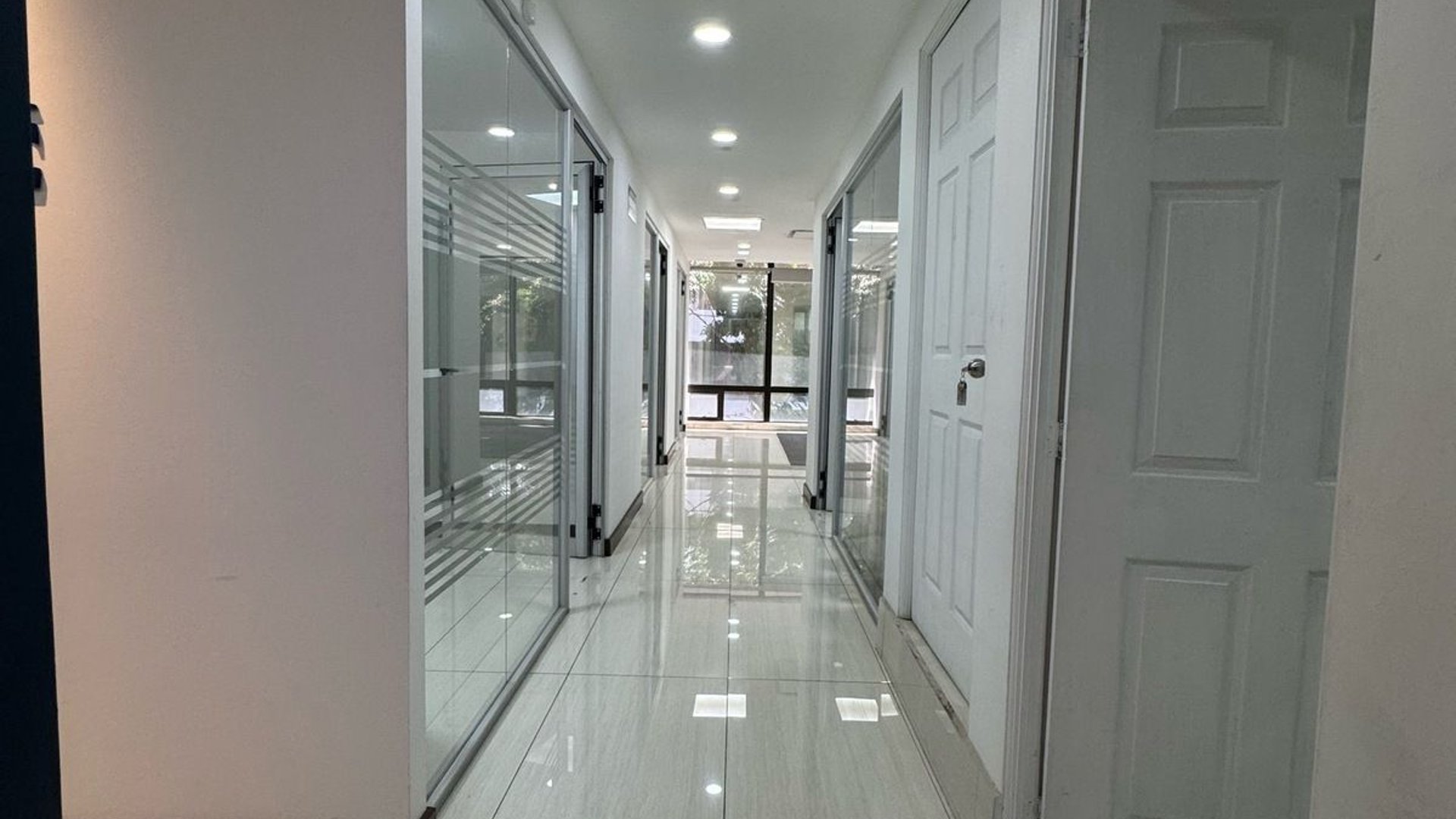 Alquiler Oficina en Torre Citigroup / zona 10 - Miniatura 29