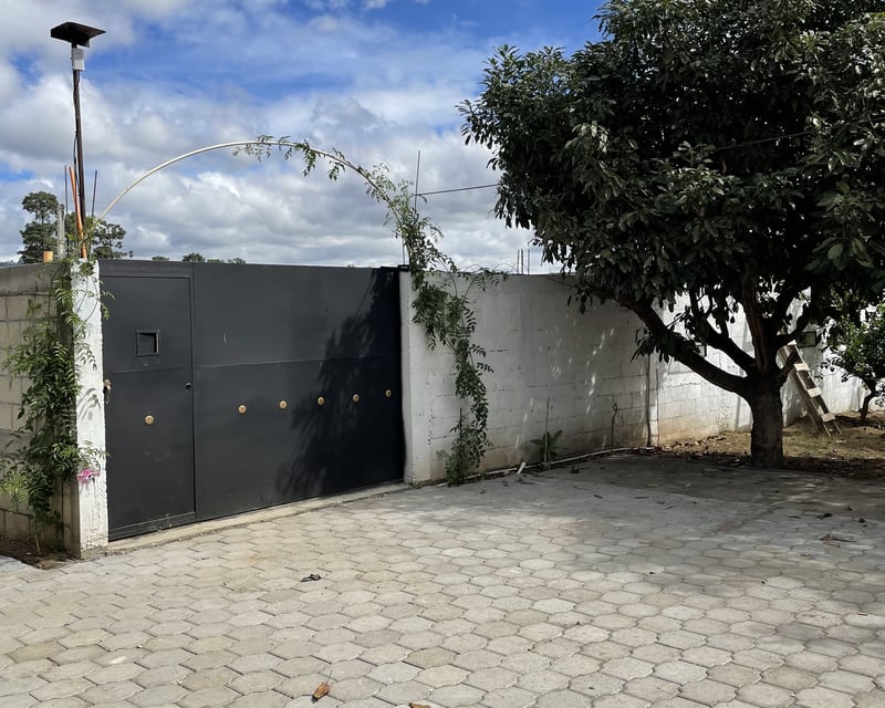 En renta casa sola semiamuebla en San Luis Pueblo Nuevo