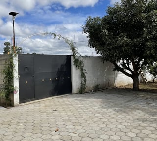 En renta casa sola semiamuebla en San Luis Pueblo Nuevo