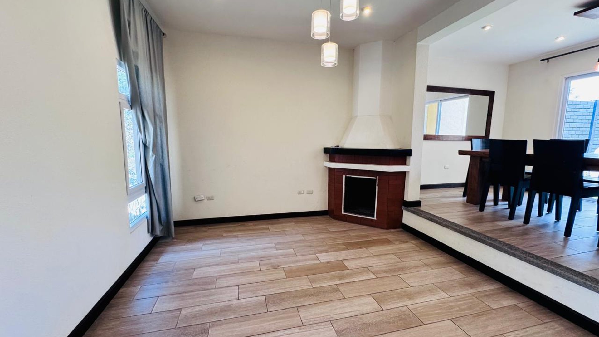 ???? CASA EN RENTA – 3 HAB + JARDÍN AMPLIO | BOSQUES DE ARRAZOLA - Miniatura 4