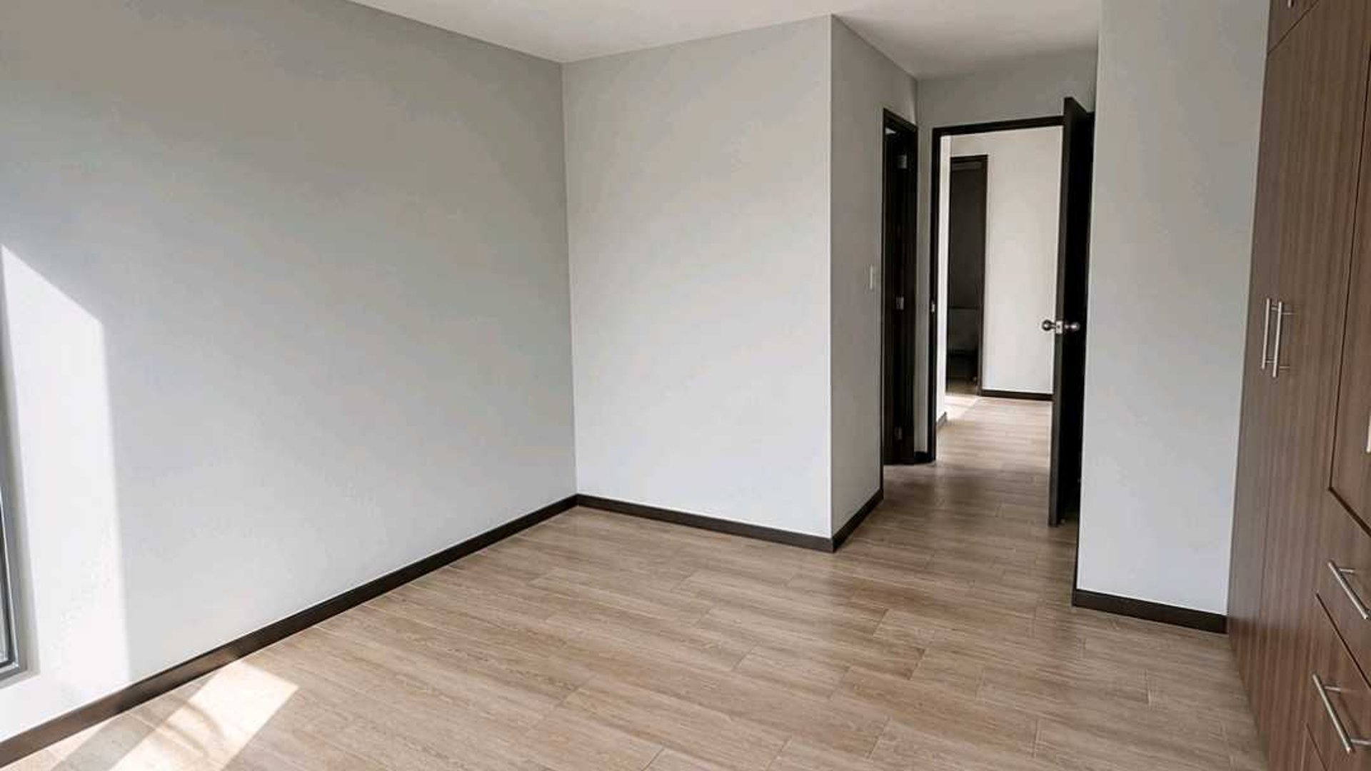 APARTAMENTO EN ALQUILER???? Edificio Nagano, Zona 16 - Miniatura 6
